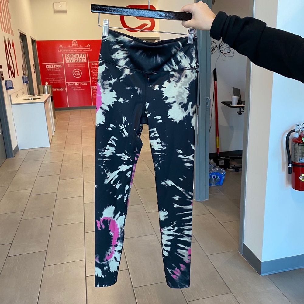 Noli Yoga Tie Dye Leggings